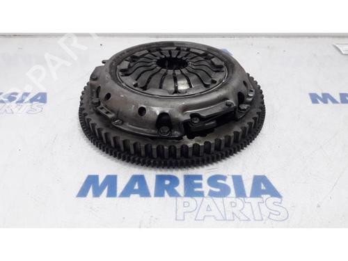 Used Flywheel RENAULT CLIO IV (BH_) 0.9 TCe 90 (BHNF, BHMA, BHMH, BHJK, BHJR) (90 hp) 31515997