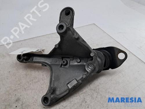 Used Gearbox mount Gearbox mount RENAULT CLIO IV (BH_) 0.9 TCe 90 (BHNF, BHMA, BHMH, BHJK, BHJR) (90 hp) 40462868 40462868