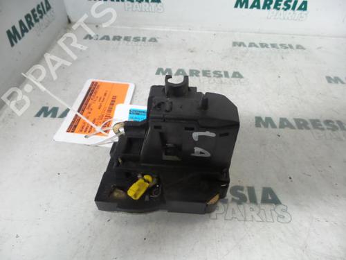 electronic-module-renault-scenic-i-mpv-ja01_-fa0_-1999-2000-2001-2002-2003-2004-2005-2006-2007-2008-2009-2010-31422123 main image