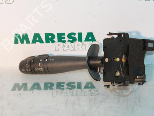 Used Steering column stalk RENAULT LAGUNA II Grandtour (KG0/1_) 1.9 dCi (KG0G) (120 hp) 31522979