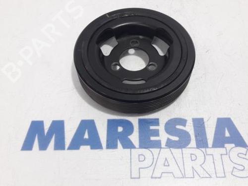 Used Pulley PEUGEOT 5008 (0U_, 0E_) 1.6 16V (120 hp) 31473044