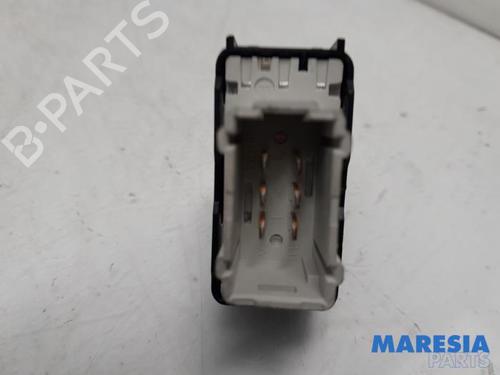 Switch PEUGEOT 208 I (CA_, CC_) 1.2 VTI 82 | BP31421620I30