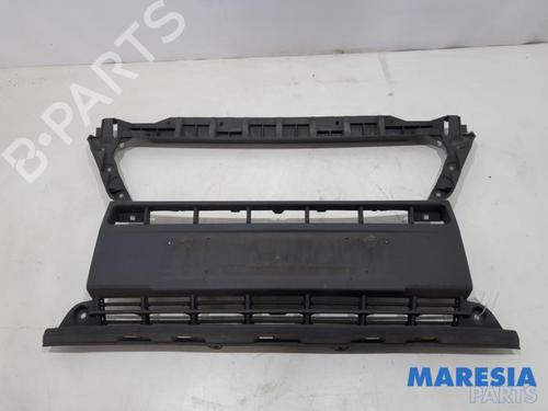 Used Front bumper PEUGEOT BOXER Bus 2.0 BlueHDi 130 (130 hp) 31418915