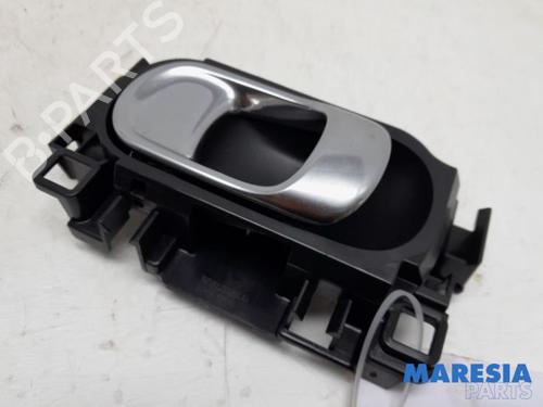Used Front left exterior door handle CITROËN C4 CACTUS 1.2 VTi 82 (82 hp) 31503421
