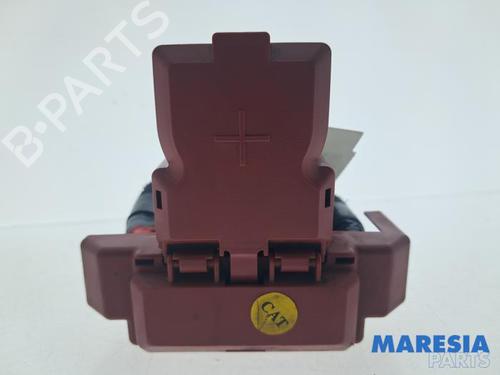 Fuse box RENAULT KADJAR (HA_, HL_) 1.2 TCe 130 (HLMR) | BP39690211E1 - Image 3