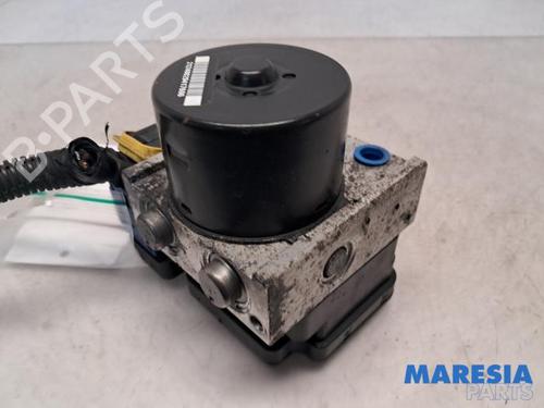ABS pump RENAULT TWINGO II (CN0_) 1.2 16V (CN0K, CN0V, CN0A) | BP31427559M43
