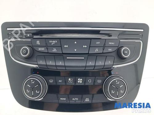 Used Radio Radio 37992466 37992466