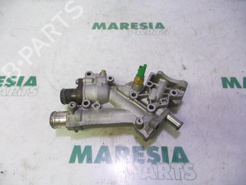 Used Thermostat housing CITROËN XSARA PICASSO (N68) 1.8 16V (115 hp) 31468269