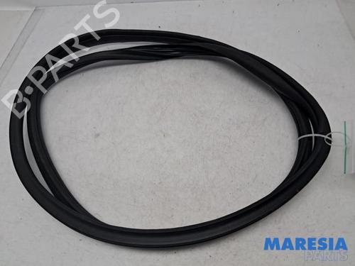 rubber-door-seal-alfa-romeo-giulietta-940_-2010-2011-2012-2013-2014-2015-2016-2017-2018-2019-2020-31494021 main image