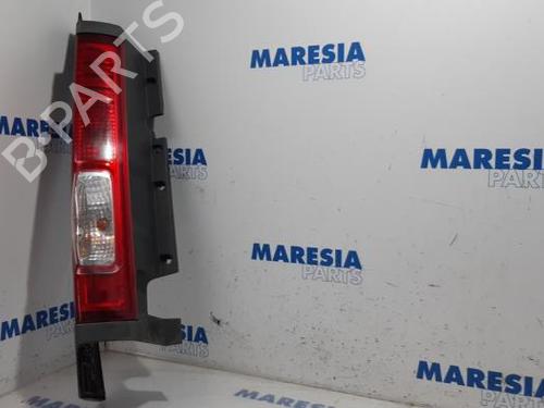 Used Left taillight RENAULT TRAFIC II Van (FL) 2.0 dCi 90 (FL0H, FL00, FL01, FL0M, FL0P, FL0S) (90 hp) 31405438