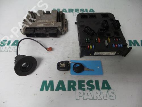 Used Engine control unit (ECU) PEUGEOT 206 SW (2E/K) 1.4 HDi (68 hp) 31498189