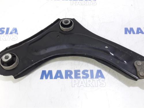 left-front-suspension-arm-renault-megane-iii-grandtour-kz01-2008-2009-2010-2011-2012-2013-2014-2015-2016-31391709 main image