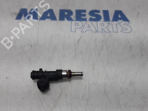 Used Injector ALFA ROMEO GIULIETTA (940_) 1.4 TB (940FXA1A, 940FXT1A) (120 hp) 31447827
