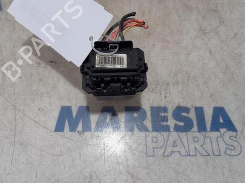 electronic-sensor-renault-megane-iii-hatchback-bz01_-b3_-2008-31461861 main image