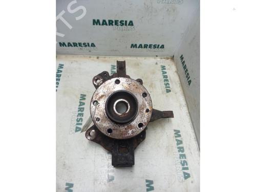 Used Left front steering knuckle RENAULT MEGANE III Grandtour (KZ0/1) 1.5 dCi (KZ0C, KZ1A) (90 hp) 31532197