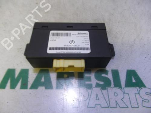 Used Control unit RENAULT ESPACE V (JR_) 1.6 TCe 200 (200 hp) 31396891