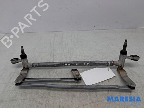 Used Front wipers mechanism Front wipers mechanism FIAT PANDA (312_, 319_) 0.9 (312PXH1A) (65 hp) 32351391 32351391