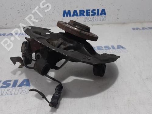 Used Right front steering knuckle Right front steering knuckle PEUGEOT 308 SW II (LC_, LJ_, LR_, LX_, L4_) 1.6 BlueHDi 120 (120 hp) 31446513 31446513
