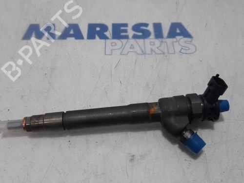 Used Injector RENAULT TRAFIC III Van (FG_) 1.6 dCi 125 (FGMH) (125 hp) 31469695