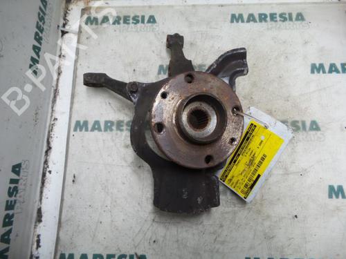 Used Right front steering knuckle FIAT SEICENTO / 600 (187_) 1.1 (187AXB, 187AXB1A, 187AXC1A02) (54 hp) 31481263