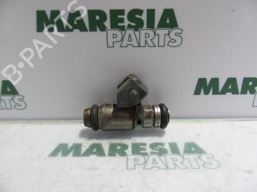Used Injector FIAT PUNTO (188_) 1.2 60 (188.030, .050, .130, .150, .230, .250) (60 hp) 31480565