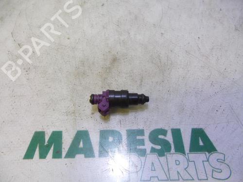injector-renault-twingo-i-c06_-1993-1994-1995-1996-1997-1998-1999-2000-2001-2002-2003-2004-2005-2006-2007-2008-2009-2010-2011-2012-31402177 main image