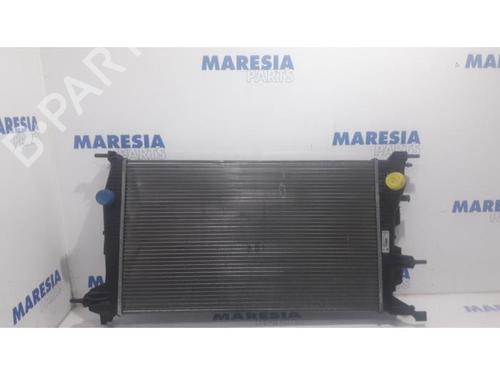 water-radiator-renault-megane-iii-grandtour-kz01-2008-2009-2010-2011-2012-2013-2014-2015-2016-31388620 main image