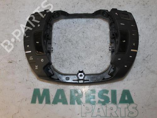 Used Steering wheel CITROËN C5 III (RD_) 1.6 HDi 110 (RD9HZC) (109 hp) 31405167