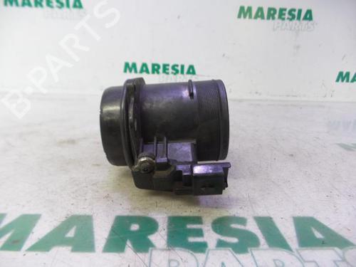 Used Mass air flow sensor PEUGEOT 5008 (0U_, 0E_) 2.0 HDi 150 / BlueHDi 150 (150 hp) 31425052