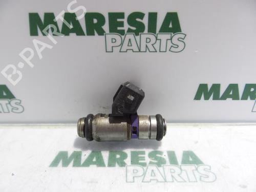 Used Injector FIAT PUNTO (188_) 1.2 60 (188.030, .050, .130, .150, .230, .250) (60 hp) 31529672