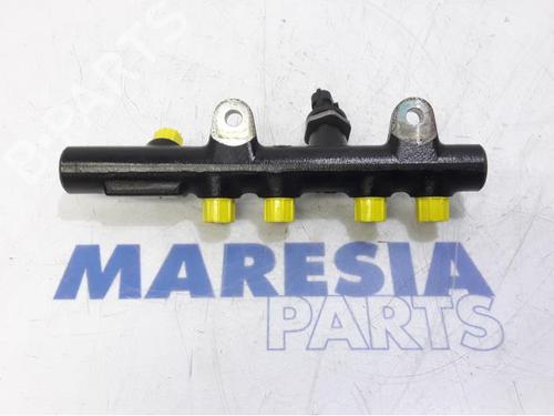 Rail D'Injecteurs DACIA DOKKER Box Body/MPV 1.5 dCi 75 / Blue dCi 75 (FEJW, FEAH) (75 hp) 31477565