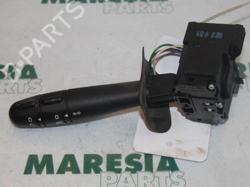 steering-column-stalk-renault-clio-ii-bb_-cb_-1998-1999-2000-2001-2002-2003-2004-2005-2006-2007-2008-2009-2010-2011-2012-2013-2014-2015-2016-31451928 main image