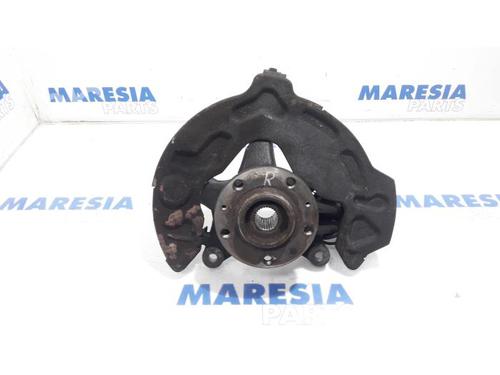 Used Right front steering knuckle PEUGEOT 508 SW I (8E_) 1.6 HDi (115 hp) 31513876