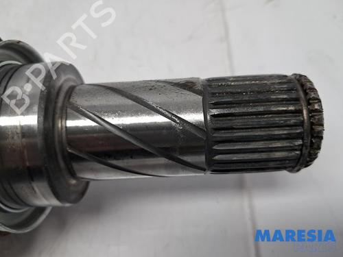 Left front driveshaft RENAULT CLIO IV (BH_) 0.9 TCe 90 (BHNF, BHMA, BHMH, BHJK, BHJR) | BP31444157M38