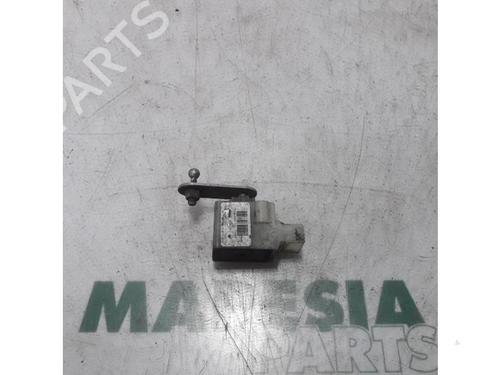 Used Headlight adjuster motor RENAULT MEGANE III Hatchback (BZ0/1_, B3_) 2.0 TCe (BZ0K) (180 hp) 31399478