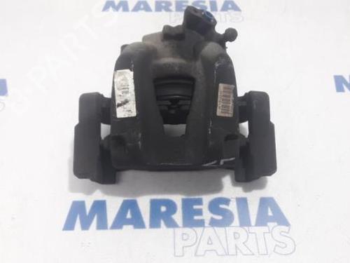 venstre-bremsekaliber-foran-citroen-c4-grand-picasso-ii-da_-de_-2013-31422216 main image