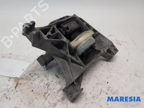 Used Gearbox mount PEUGEOT 308 SW II (LC_, LJ_, LR_, LX_, L4_) 1.6 HDi 92 (92 hp) 31428985