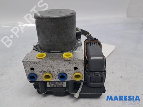 Used ABS pump CITROËN DS4 (NX_) 1.6 VTi 120 (120 hp) 31475007