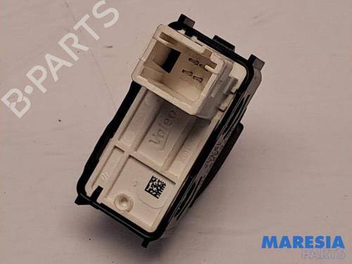 Switch PEUGEOT 308 SW II (LC_, LJ_, LR_, LX_, L4_) 1.6 BlueHDi 120 | BP31518761I30