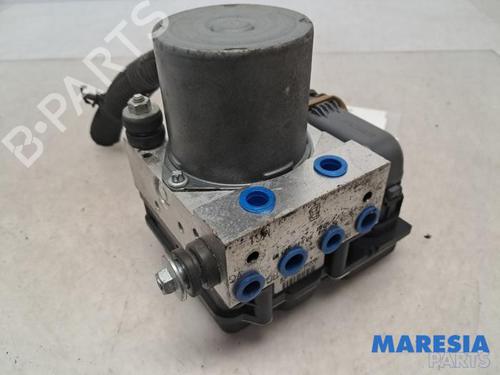 Used ABS pump PEUGEOT 3008 I MPV (0U_) 1.6 THP (156 hp) 31441577