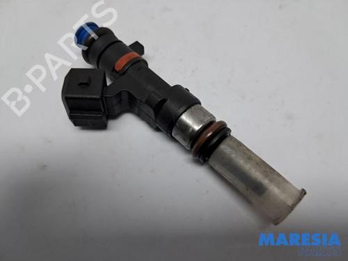 Used Injector ALFA ROMEO GIULIETTA (940_) 1.4 TB (940FXB1A, 940FXB11) (170 hp) 31528255