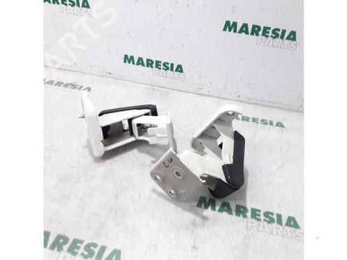 Used Hinge/Door check strap PEUGEOT EXPERT Van (VF3A_, VF3U_, VF3X_) 1.6 HDi 90 8V (90 hp) 31458470