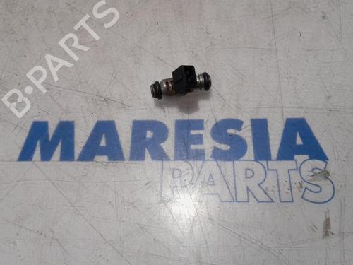 Used Injector FIAT GRANDE PUNTO (199_) 1.2 (65 hp) 31440959