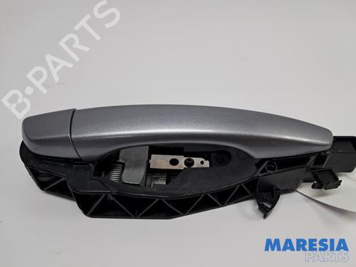 Used Rear right exterior door handle Rear right exterior door handle PEUGEOT 208 II (UB_, UP_, UW_, UJ_) 1.2 PureTech 100 (101 hp) 40093215 40093215
