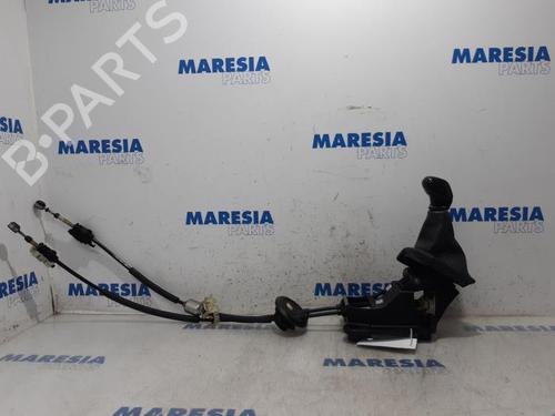 Used Gear lever PEUGEOT 208 I (CA_, CC_) 1.2 VTI 82 (82 hp) 31436747