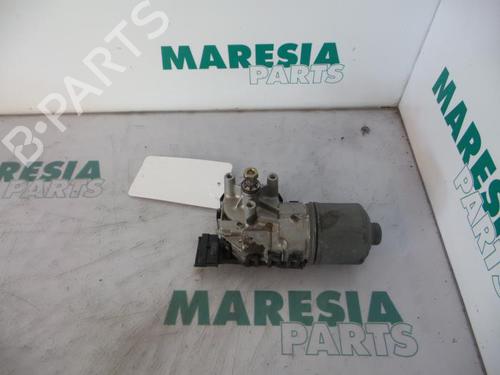 Used Front wiper motor PEUGEOT 206 Hatchback (2A/C) 1.4 i (75 hp) 31467543