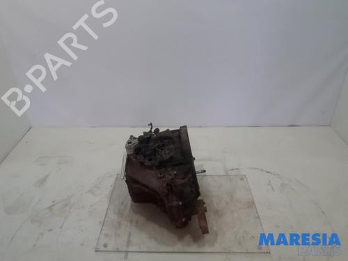 Used Gearbox OPEL COMBO Box Body/MPV (X12) 1.6 CDTI (B05) (105 hp) 31383613