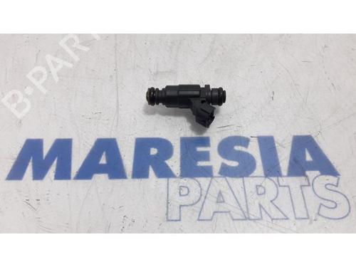 Used Injector CITROËN C3 II (SC_) 1.2 VTi 82 (82 hp) 31500961