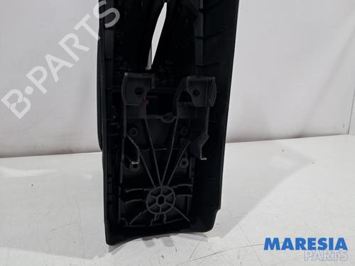 Armrest / Center console PEUGEOT 208 I (CA_, CC_) 1.6 VTi | BP31450579I20 