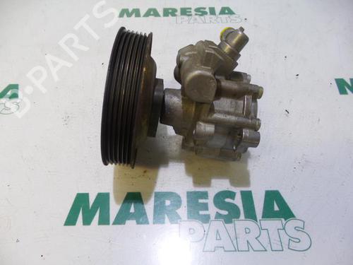 Used Steering pump Steering pump ALFA ROMEO 147 (937_) 1.6 16V T.SPARK ECO (937.AXA1A, 937.BXA1A) (105 hp) 31480930 31480930